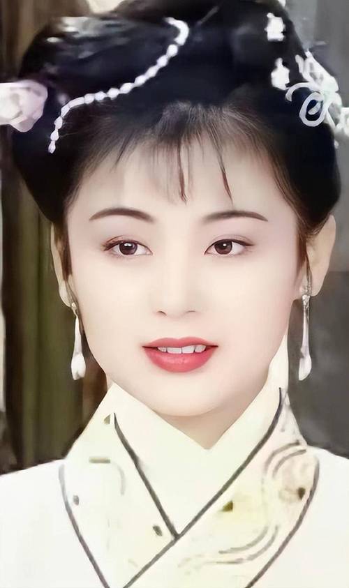128间房主播跳舞 弹壳舞步